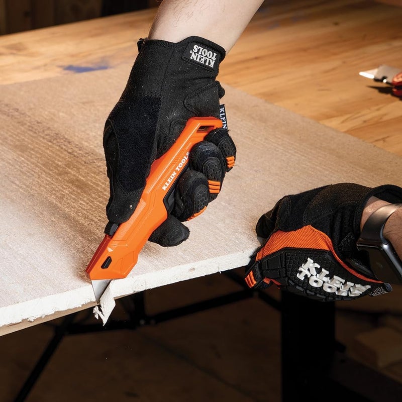 Klein Tools 44301 Retractable Utility Knife with Blade Storage and 5 Extra Blades, Bright Orange, Lightweight Ergonomic Design - Image 4